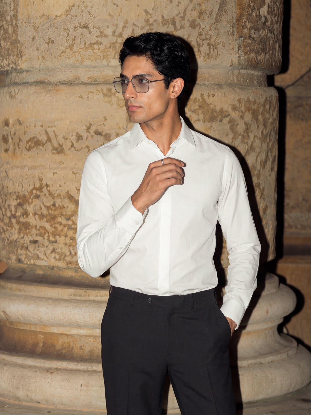 White Placket Cover Shirt